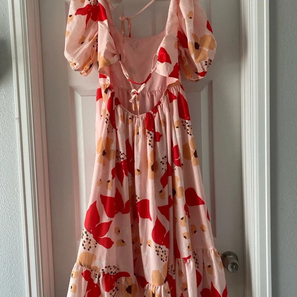 Gorgeous Floral Puff Sleeve Midi Dress - Large - Picture 3 of 6